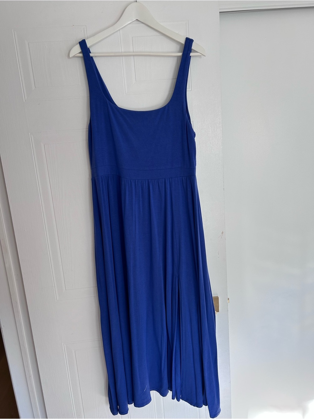 Wilfred Sleeveless Scoop Maxi Dress in Cobalt Blue